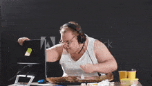 Fat Guy On Computer GIF - Fat Guy On Computer GIFs