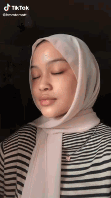 tiktok girl flower hijab gleba