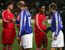 Ronaldinho Kaka GIF - Ronaldinho Kaka Zidane GIFs