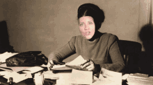 Escriptora Simone De Beauvoir GIF - Escriptora Simone De Beauvoir Feminisme GIFs