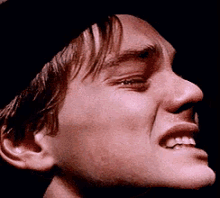 боль больно болит плохо плач GIF - Leonardo Crying GIFs