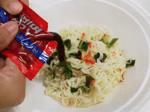 비빔면 팔도비빔면 비빔라면 양념 GIF - Bibimmyeon Instant Spicy Noodles Korean Ramen GIFs