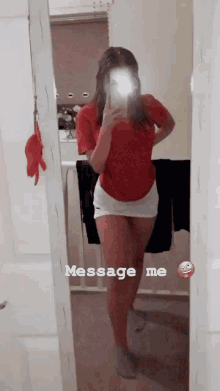 Message Me Mirror Selfie GIF - Message Me Mirror Selfie Pose GIFs