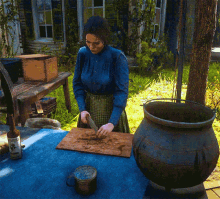 Rdr2 Abigail Roberts GIF - Rdr2 Abigail Roberts Red Dead Redemption2 GIFs