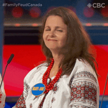 Pointing Mary-jane GIF - Pointing Mary-jane Family Feud Canada GIFs