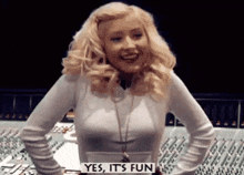 Christina Aguilera Xtina GIF - Christina Aguilera Xtina It'S Fun GIFs