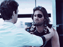 Snake Plissken Escape From Ny GIF - Snake Plissken Escape From Ny Kurt Russell GIFs