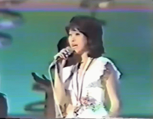 Seiko Matsuda 松田聖子 GIF - Seiko Matsuda 松田聖子 アイドル - Discover & Share GIFs