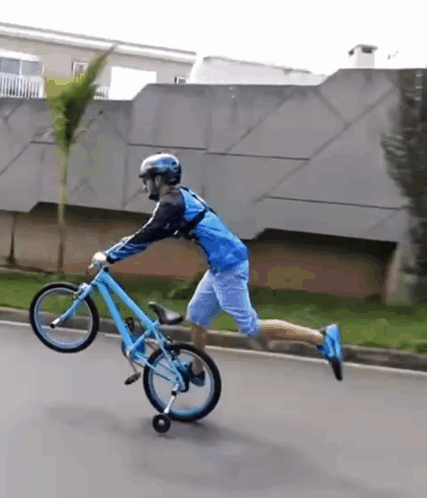 GRAU NA BIKE COM MINI RODAS 