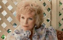 Oh Really Shirley Mcclain GIF - Oh Really Shirley Mcclain Terms Of Endearment GIFs