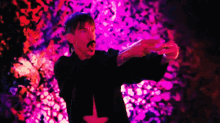 Aiming Anthony Kiedis GIF - Aiming Anthony Kiedis Red Hot Chili Peppers GIFs