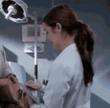 Greys Anatomy Jules Millin GIF - Greys Anatomy Jules Millin Doctor GIFs