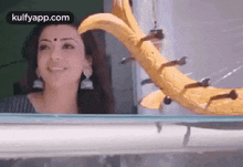 Gesture.Gif GIF - Gesture Heroines Smiling Face GIFs