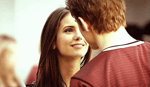 Pareja GIF - TVD Vampire Diaries Stefan - Discover & Share GIFs