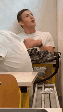 Oh School GIF - Oh School Middle Finger GIFs