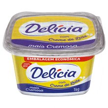 a container of delicia creme de leite has a clear lid