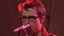 Rivers Cuomo Weezer GIF - Rivers Cuomo Weezer GIFs