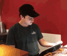 Noodles And Company Cashier GIF - Noodles And Company Cashier Angry GIFs