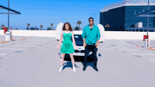 Dancing Popping GIF - Dancing Popping Goodbyes Video GIFs