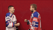 a hockey player with the number 71 on his jersey