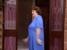 Patricia Routledge Keeping Up Appearances GIF - Patricia Routledge Keeping Up Appearances Daft GIFs