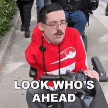 Look Who'S Ahead Right Now Ricky Berwick GIF - Look Who'S Ahead Right Now Ricky Berwick Looks Like The Tables Have Turned GIFs
