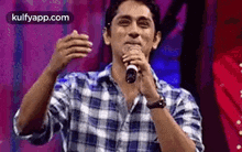 Speaking At Stage.Gif GIF - Speaking At Stage Siddharth Speaking Languages GIFs