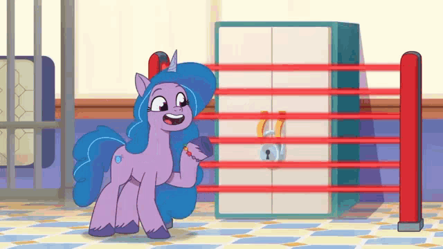 my little pony tell your tale 3D IZZY MOONBOW walk cursed gif on Make a GIF