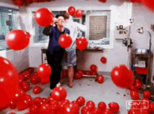 99 Luft Balloons GIF - Scrubs Zack Braff Celebra GIFs