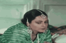 Rekha Rekhaji Bhanurekha Bollywood Umrao Jaan GIF - Rekha Rekhaji Bhanurekha Bollywood Umrao Jaan GIFs
