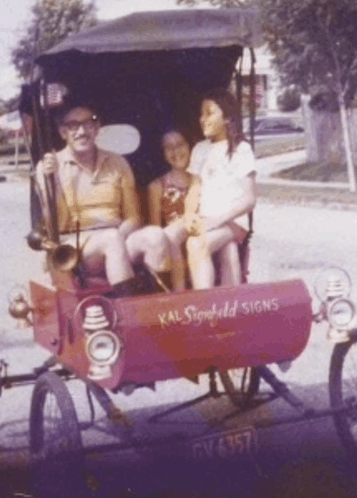 parents first day of school gif