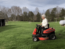 Mammaw Lawn Mower GIF - Mammaw Lawn Mower Granny Mowee GIFs