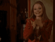 La Madrastra Excited GIF - La Madrastra Excited Excited Girl GIFs