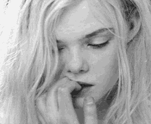 Elle Fanning Sexy GIF - Elle Fanning Sexy Black And White GIFs