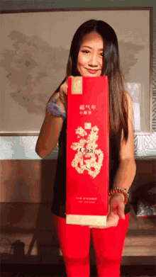 Opening Package Cooking Bomb GIF - Opening Package Cooking Bomb Present GIFs