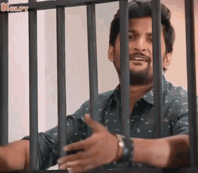Claps Nani GIF - Claps Nani Nenu Local GIFs