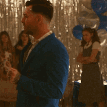 Dancing Buddy Nielsen GIF - Dancing Buddy Nielsen Senses Fail GIFs