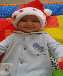 Lou Lou Holiday Hat Baby Cute GIF - Lou Lou Holiday Hat Baby Cute GIFs