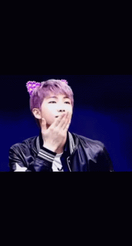Flying Kiss Gif Video Download - Colaboratory
