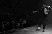 Michael Jackson Shoe GIFs | Tenor