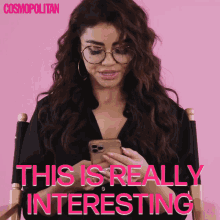 This Is Really Interesting Sarah Hyland GIF - This Is Really Interesting Sarah Hyland Cosmopolitan GIFs