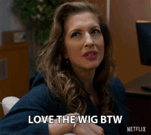 Love The Wig Btw By The Way GIF - Love The Wig Btw By The Way Fake Hair GIFs