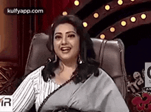 Laughing Claps.Gif GIF - Laughing Claps Extra Jabardasth Meena GIFs