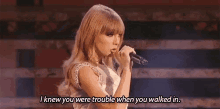 taylor swift i knew you were trouble live singing trouble