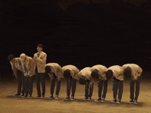 Andteam Andteam Ot9 GIF - Andteam Andteam Ot9 Andteam Bowing GIFs