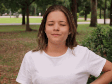 Joice Play2sell Play2sell GIF - Joice Play2sell Play2sell Tongue Out GIFs