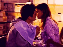 Pacey Witter Kiss GIF - Pacey Witter Kiss Joey GIFs