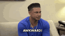 Awkward Uncomfortable GIF - Awkward Uncomfortable This Is Weird GIFs