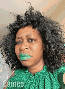 Sniffing Glozell Lyneette Green GIF - Sniffing Glozell Lyneette Green Glozell GIFs
