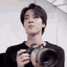 Seokjin Holding A Camera Seokjin4k GIF - Seokjin Holding A Camera Seokjin4k Seokjin Caught In4k GIFs